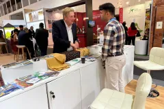 6d8e1299-fcdd-4614-b6ea-e94572638072